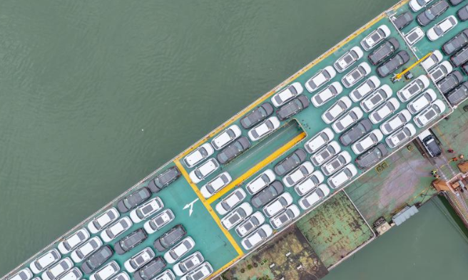 汽車產業實現跨越式發展